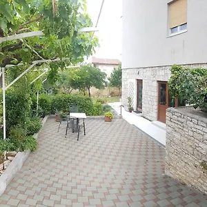 apartments-ana-and-vesna.in-istria.net/