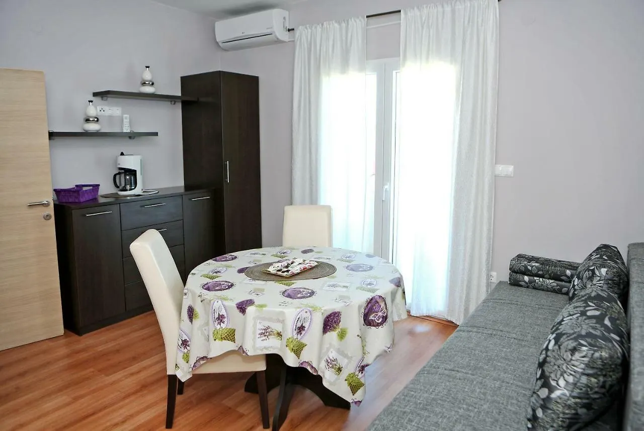 Ljubač Apartments Side Adriatic